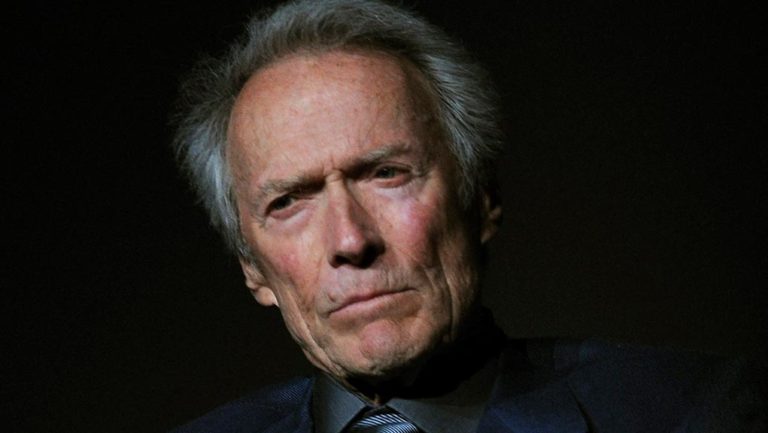 O “Dirty” Harry ψηφίζει Τραμπ