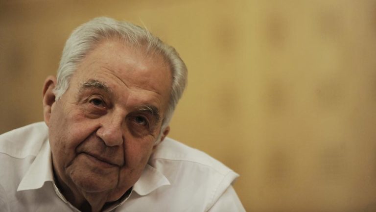 Διαξιφισμοί Φλαμπουράρη-ΝΔ για τα 14 περιφερειακά αεροδρόμια