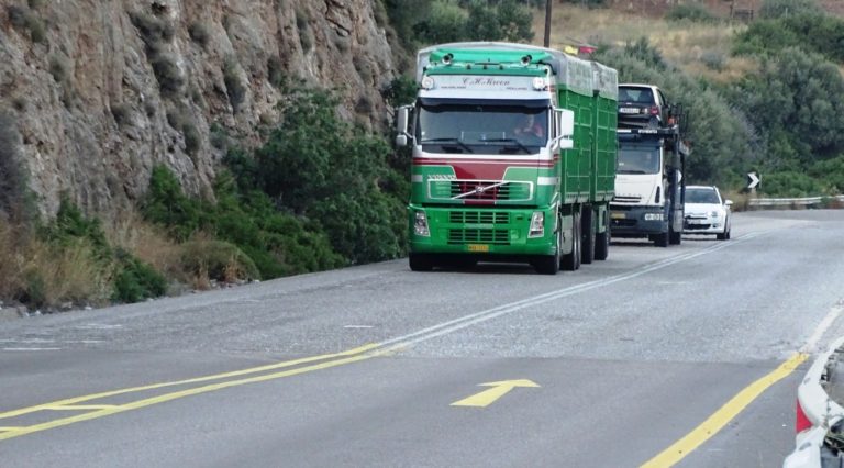Βόλος: Υπέρ της διέλευσης φορτηγών από παράπλευρο δίκτυο οι βιομήχανοι