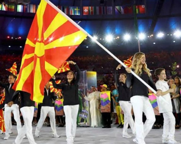 Olympic Broadcasting Services: «Δεν ευθυνόμαστε για τα σχόλια του Andrew Gaze στην τελετή έναρξης»