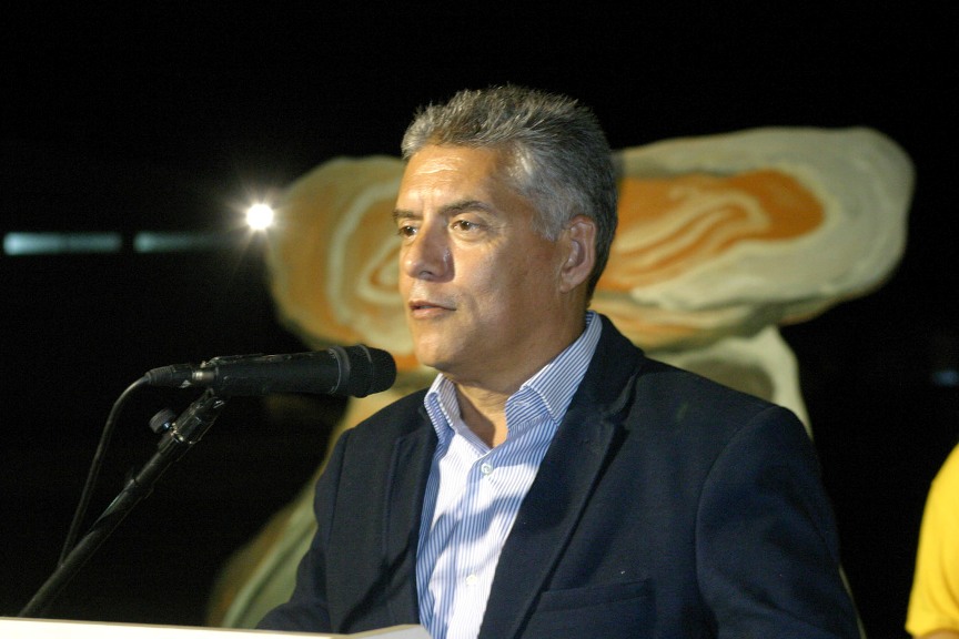 O περιφερειάρχης Θεσσαλίας Κ. Αγοραστός απευθύνοντας χαιρετισμό στις εκδηλώσεις των Καππαδοκών