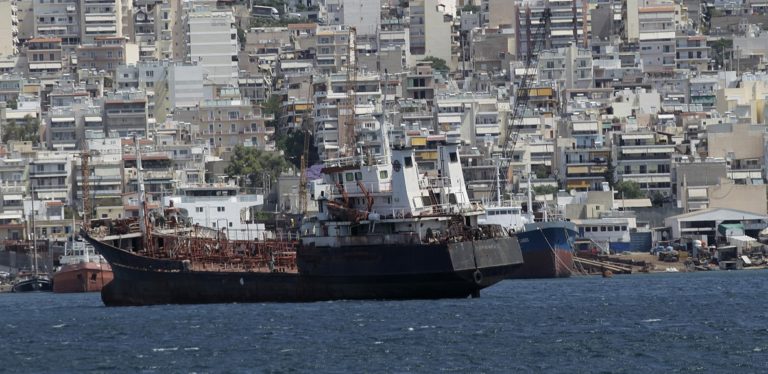 Οι ακατάλληλες ακτές για κολύμβηση στην Αττική
