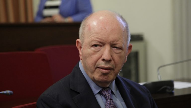 Απαλλαγή από την κατάθεση στην Εξεταστική για Στ. Ψυχάρη