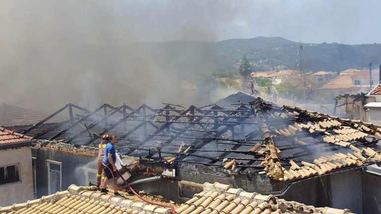 Τα πρώτα μέτρα για τους πληγέντες απο τη φωτιά στη Λευκάδα