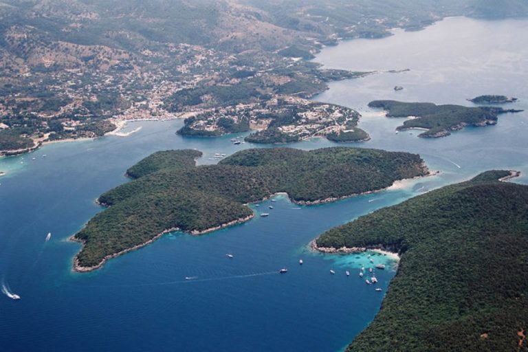 Πρώτη θέση και στον Τουρισμό