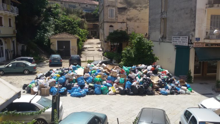 Κέρκυρα: Στάση αναμονής απο τους κατοίκους του Τεμπλονίου