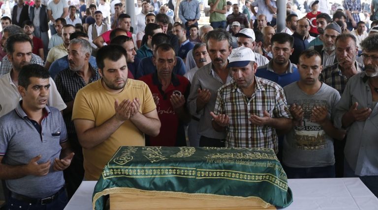Toυρκία: Προσπάθειες ταυτοποίησης του βομβιστή με τεστ DNA (video)