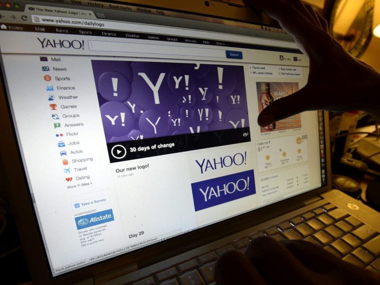 Χάκερ έκλεψε τα στοιχεία λογαριασμών της Yahoo