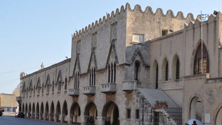 “Συμβολικό το κλείσιμο των υπηρεσιών της Περιφέρεια”