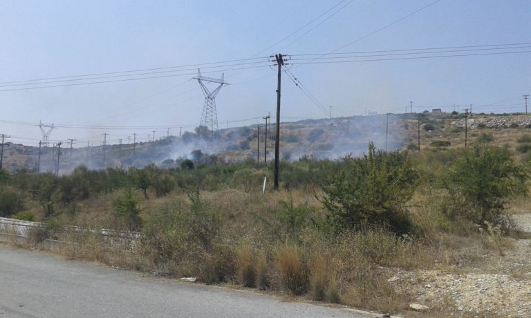 Βόλος: Υπό έλεγχο φωτιά σε εγκαταλειμμένο εργοστάσιο στην Α΄ΒΙ.ΠΕ.