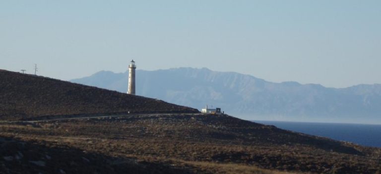 Ανοίγουν για το κοινό οι φάροι στην Πλάκα και το Κοκκινόπουλο