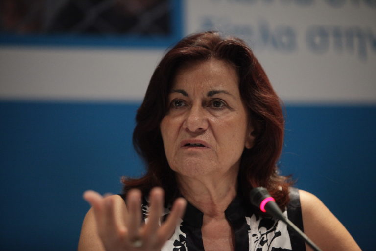 Διαμάχη Φωτίου με εργαζόμενους στο υπ. Εργασίας με αφορμή δηλώσεις της περί τεμπέληδων
