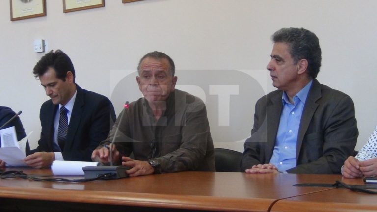 Αποσυμφόρηση της Χίου από πρόσφυγες αποφασίστηκε στην σύσκεψη