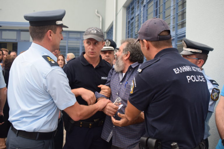 Κεφαλονιά: Ένταση με τον πρόεδρο της ΕΛΜΕΚΙ στα εγκαίνια ΓΕΛ Αργοστολίου