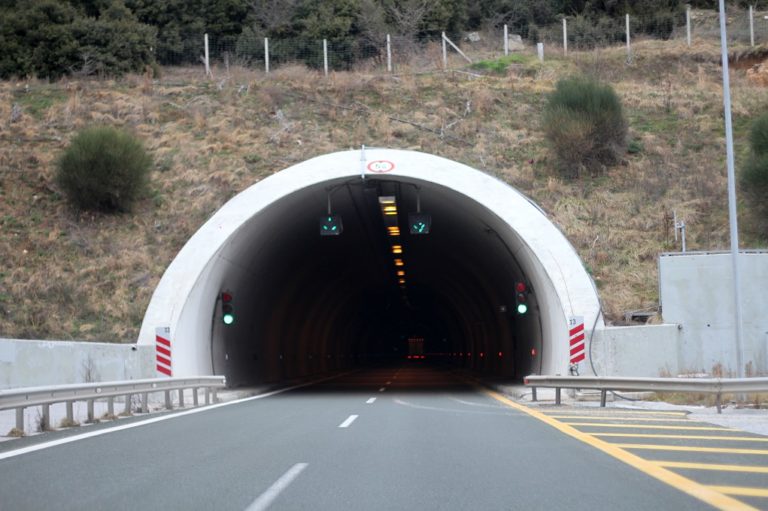 Απεργούν την Πέμπτη οι εργαζομένοι στην Εγνατία Οδό