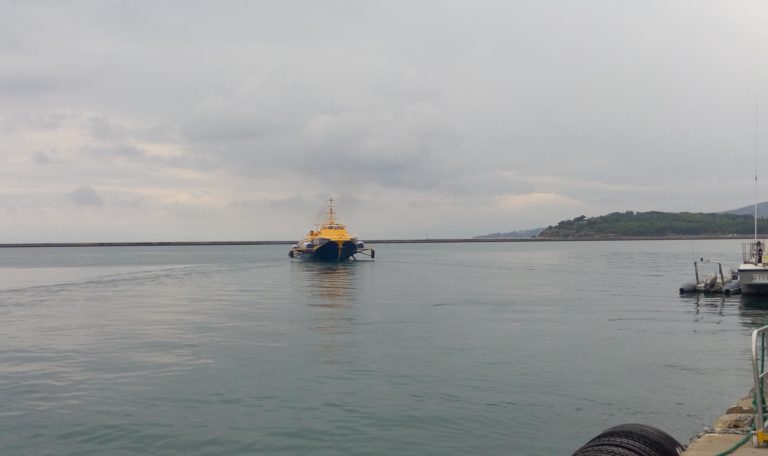 Βόλος: Απέπλευσε για τις Σποράδες το «Ερατώ» και όχι μόνο