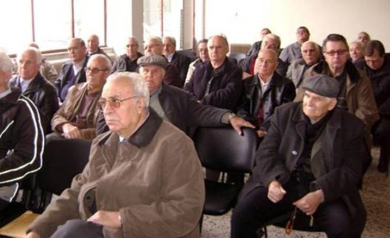 ΕΚΑ: Στήριξη των συνταξιούχων – Άμεση επαναφορά 13ης και 14ης σύνταξης