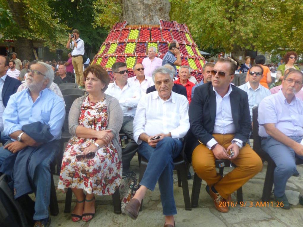 apostolou4