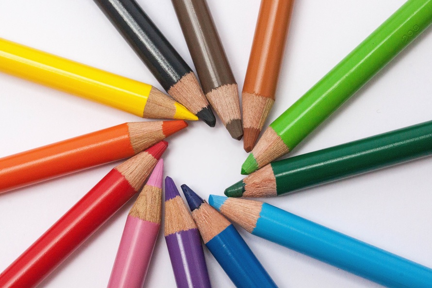 creative-desk-pens-school-large