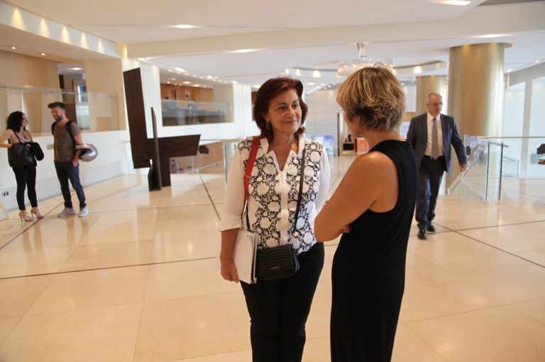 Οι πόροι για το κοινωνικό εισόδημα στο επίκεντρο της διαβούλευσης