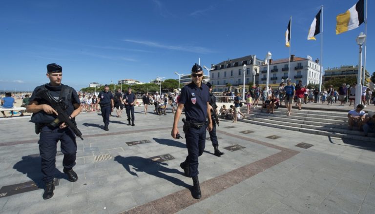 Συνελήφθησαν δύο νεαρές γυναίκες στη Νίκαια για σχεδιασμό τρομοκρατικών επιθέσεων