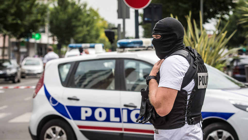 Συλλήψεις υπόπτων για επιθέσεις στη Γαλλία