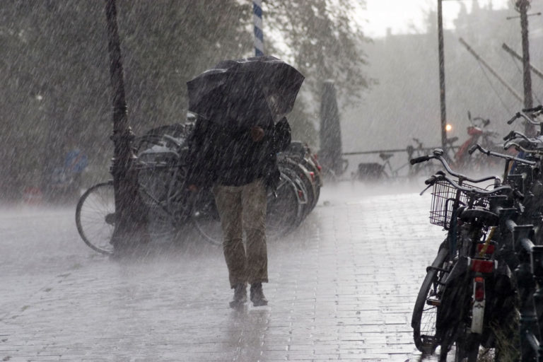 Καταιγίδες και πτώση της θερμοκρασίας από την Πέμπτη