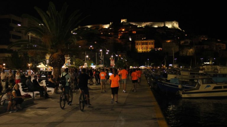 Μικροί και μεγάλοι στο Kavala Night City Run