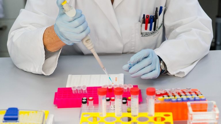Ελπιδοφόρο νέο φάρμακο επιβραδύνει την πολλαπλή σκλήρυνση