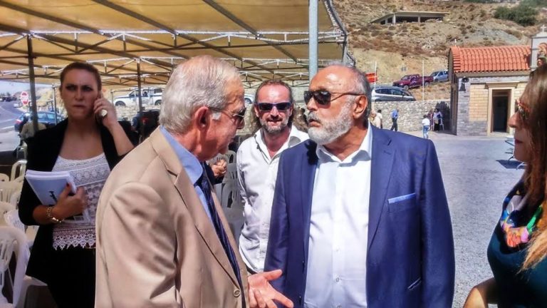 Με τροπολογία θα μείνουν στη δουλειά