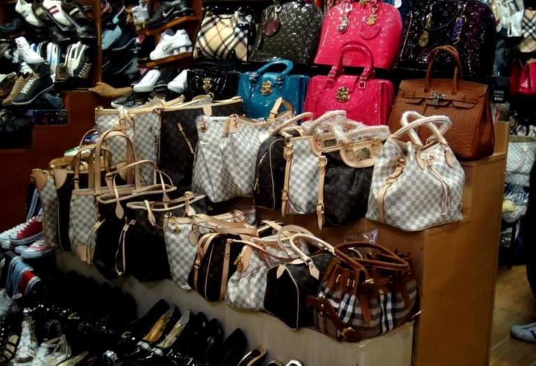 Χανιά : Συλλήψεις επτά ατόμων που διέθεταν προϊόντα « μαϊμού» στην αγορά