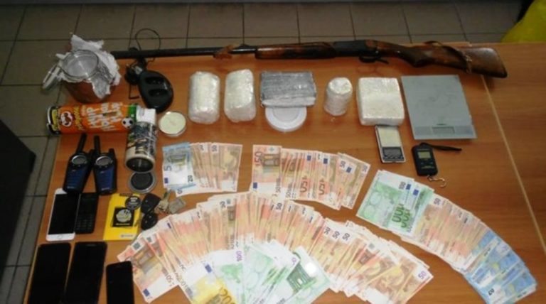 Στη φυλακή η οικογένεια με τα ναρκωτικά