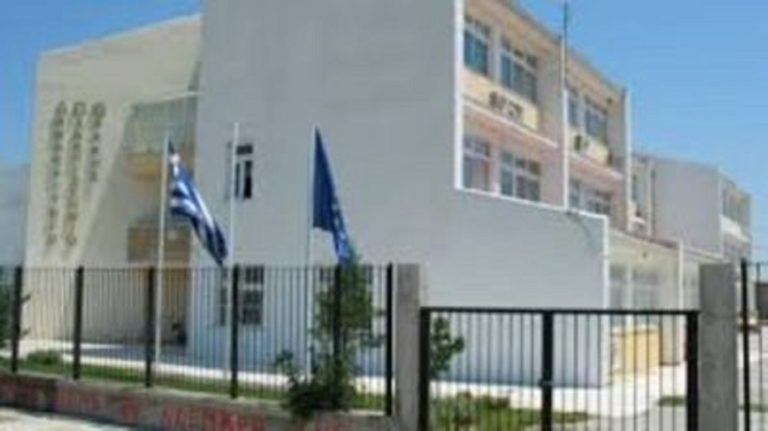 Παιδιά απόρων πέτυχαν στο Πανεπιστήμιο με το Κοινωνικό Φροντιστήριο της Λέσβου