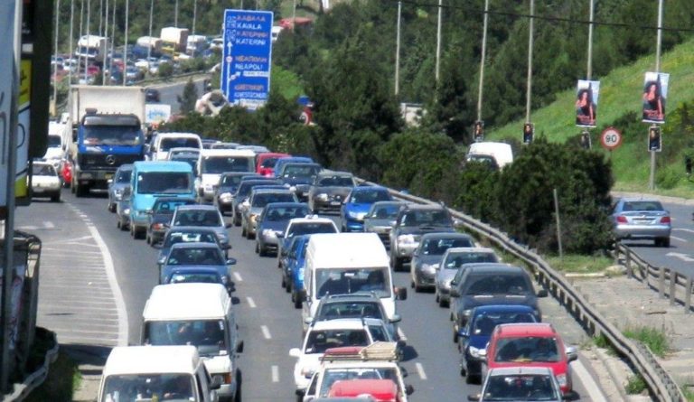 Εργασίες συντήρησης της Περ. Κεντρικής Μακεδονίας στην εσωτερική περιφερειακή οδό.