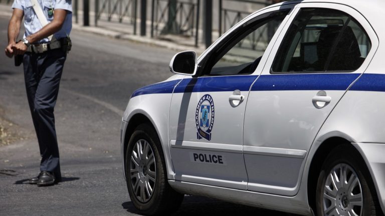 Έφοδος εισαγγελέων στο σπίτι του Γ. Στουρνάρα για τη σύζυγό του (video)