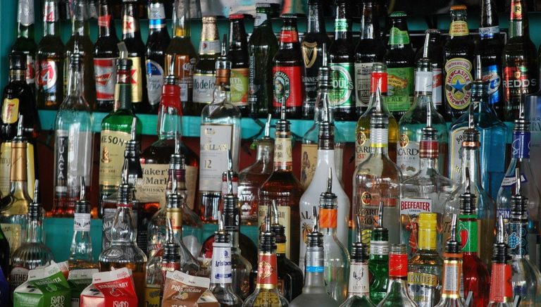 Κύκλωμα επικίνδυνων αλκοολούχων ποτών σε Λάρισα – Μαγνησία