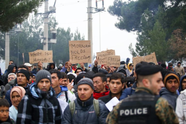 Καθιστική διαμαρτυρία προσφύγων στο Χέρσο Κιλκίς