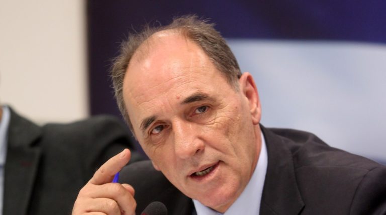 Σταθάκης: Προϊόν διαπραγμάτευσης η νομοθεσία για τα “κόκκινα” δάνεια