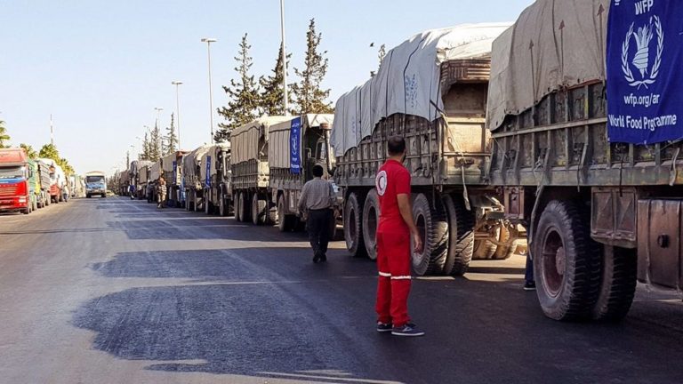 Συρία: Αντάρτες παραδίδουν όπλα  – Άμαχοι εγκαταλείπουν το Χαλέπι