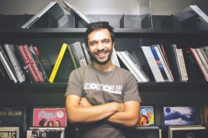 thumbnail_lazaros-allilomis