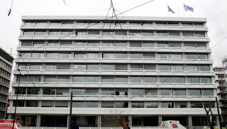 Οι ληξιπρόθεσμες οφειλές προς το Δημόσιο μειώθηκαν κατά 18% το 8μηνο