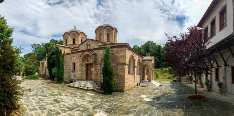 «Φωτεινά μονοπάτια» – Νέα εκπομπή στην ΕΡΤ2