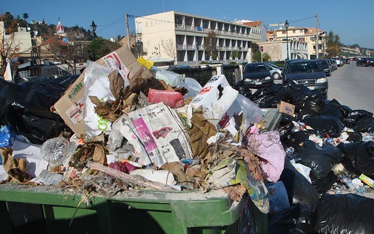 Κονδύλι για τη διαχείριση αστικών αποβλήτων στην ΠΙΝ υπέγραψε ο Θ. Γαλιατσάτος