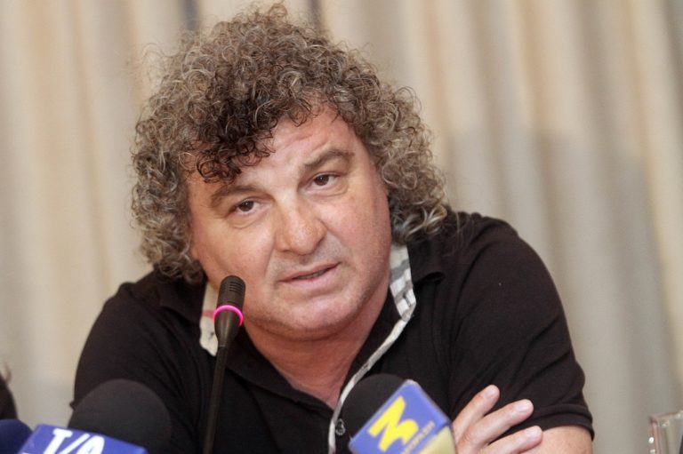 Τις “μαγικές” του τρίπλες θυμάται στην ΕΤ1 ο Β. Χατζηπαναγής