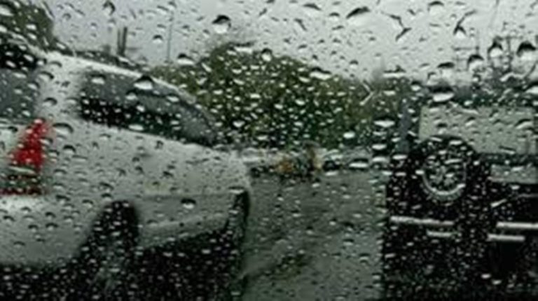 Σέρρες: Έσπασε στύλος της ΔΕΗ στο Καλοχώρι μετά την βροχόπτωση
