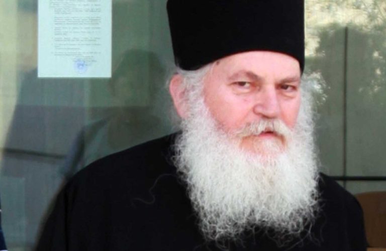 Διασωληνώθηκε ο Εφραίμ της Μονής Βατοπεδίου – Νοσηλεύεται με κορονοϊό σε ΜΕΘ στον «Ευαγγελισμό»