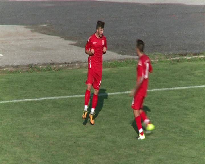 Ο Γιώργος Κάκο πανηγυρίζει το 1-1