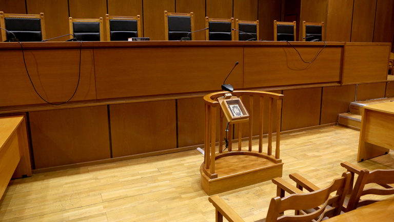 Στην τελευταία κατάθεση προχωρά η δίκη της ΧΑ για την επίθεση στους Αιγύπτιους αλιεργάτες