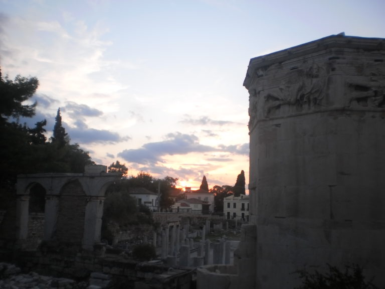 Ρομαντικές ιστορίες κάτω από την Ακρόπολη
