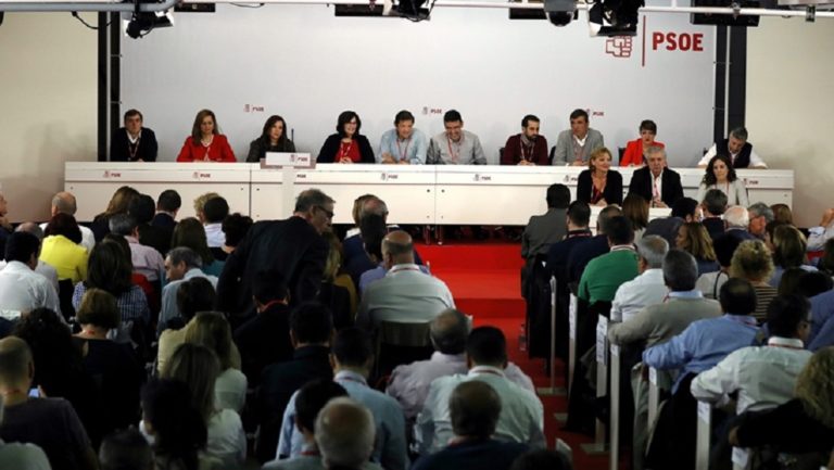 Κυβέρνηση μειοψηφίας με Ραχόι, αντί πρόωρων εκλογών